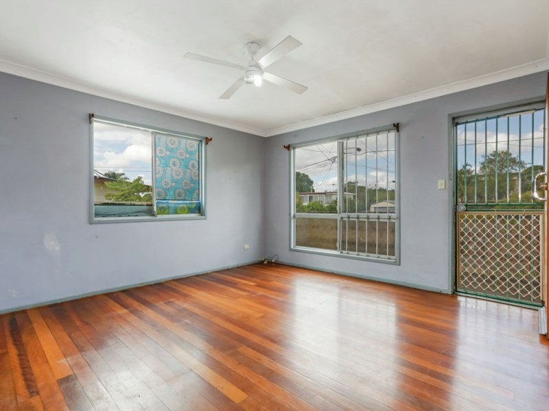 5 Poincettia Street, Kingston QLD 4114