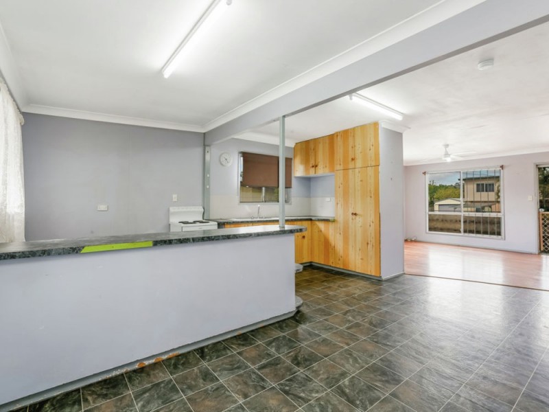 5 Poincettia Street, Kingston QLD 4114
