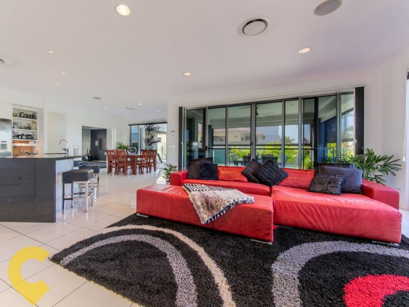 7 Marina Parade, Jacobs Well QLD 4208