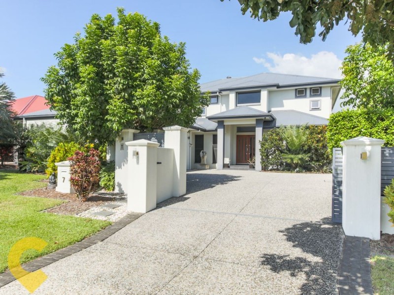 7 Marina Parade, Jacobs Well QLD 4208