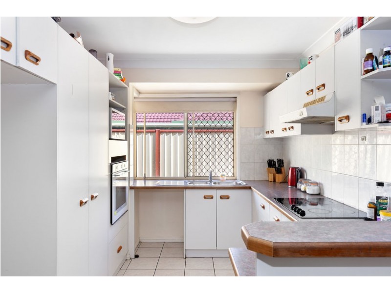 10 Buttercup Close, Meadowbrook QLD 4131