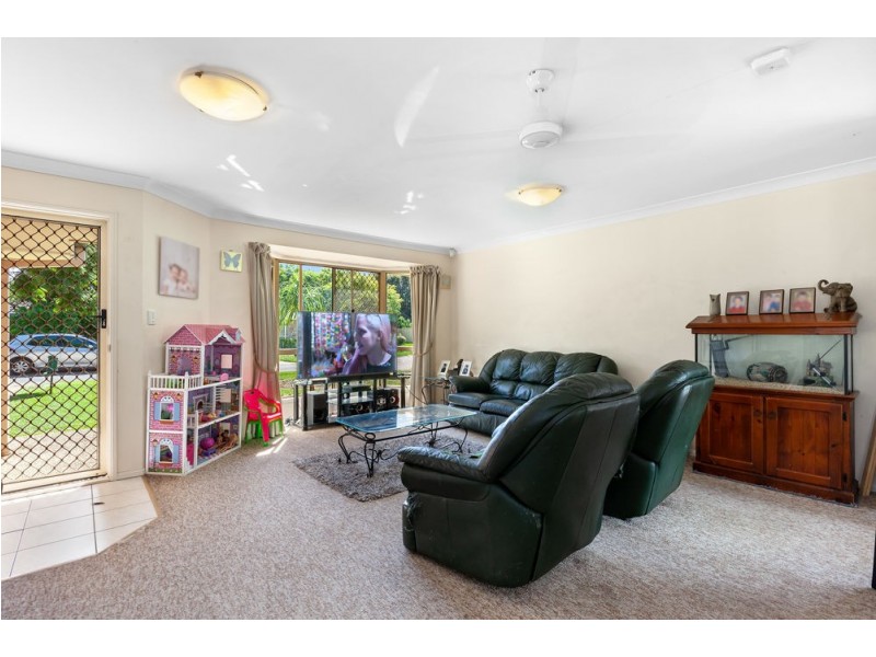 10 Buttercup Close, Meadowbrook QLD 4131