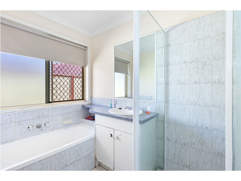 10 Buttercup Close, Meadowbrook QLD 4131