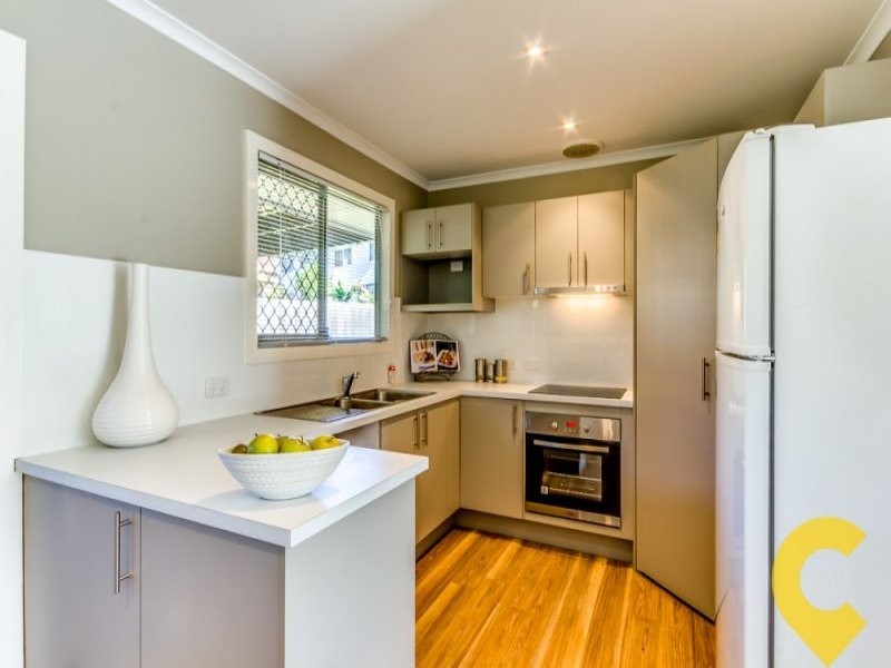 3 Village Drive, Daisy Hill QLD 4127