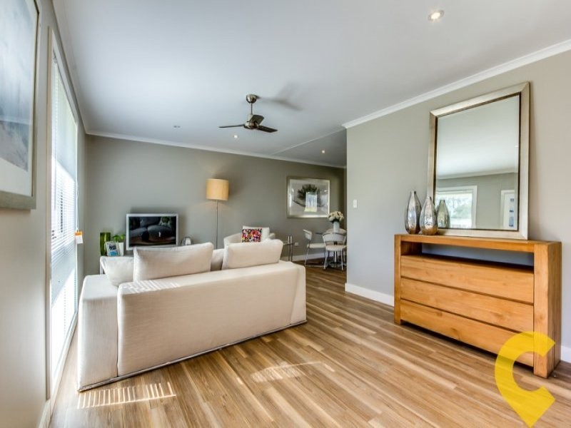 3 Village Drive, Daisy Hill QLD 4127