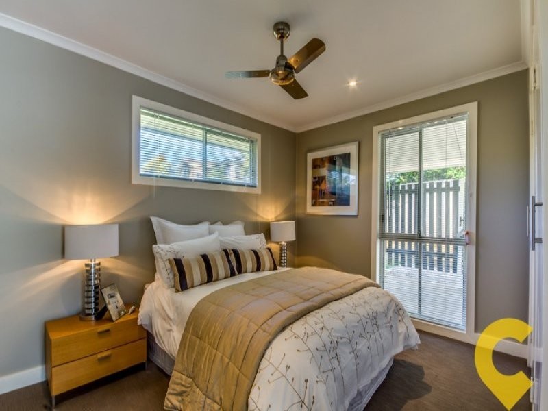 3 Village Drive, Daisy Hill QLD 4127