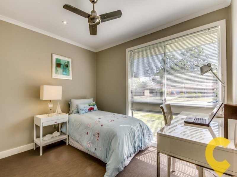 3 Village Drive, Daisy Hill QLD 4127