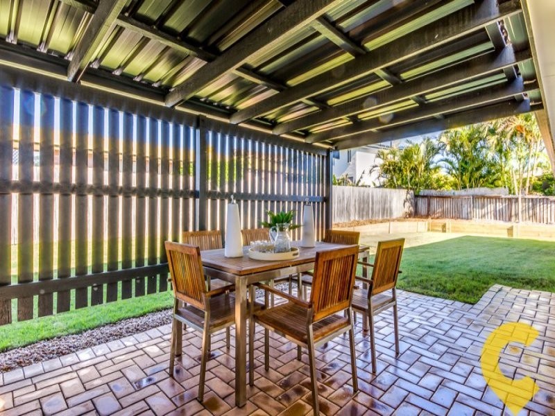 3 Village Drive, Daisy Hill QLD 4127