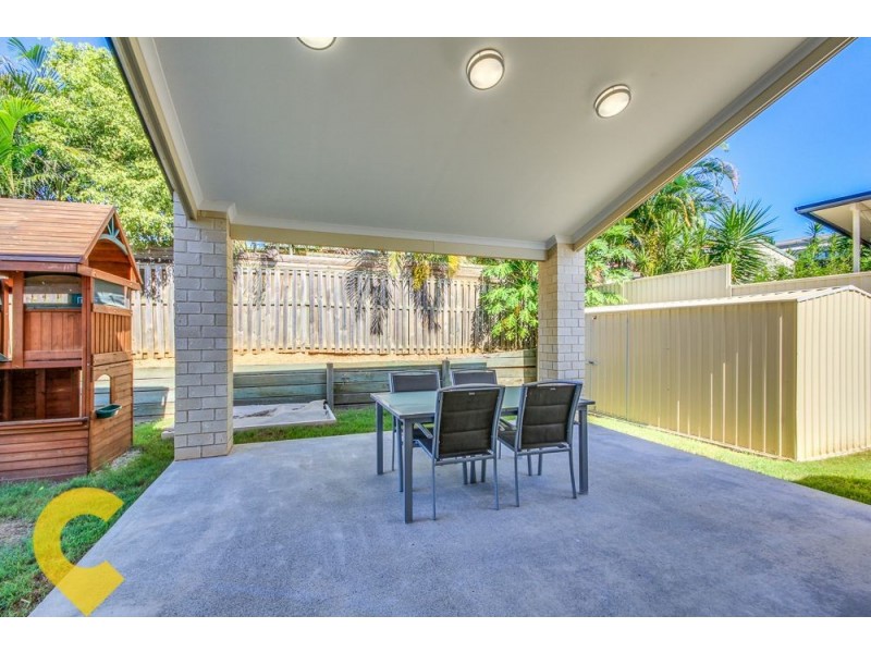 8 Henderson Street, Eight Mile Plains QLD 4113