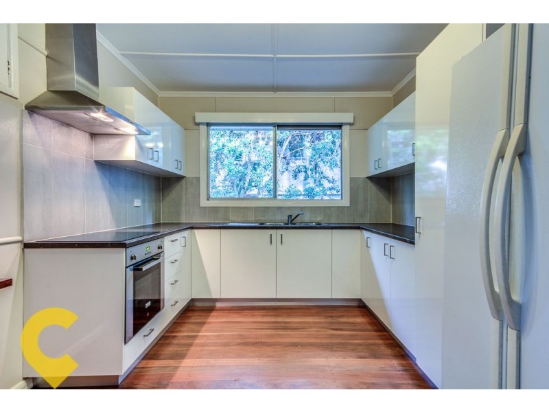 19 Clinton Street, Coopers Plains QLD 4108