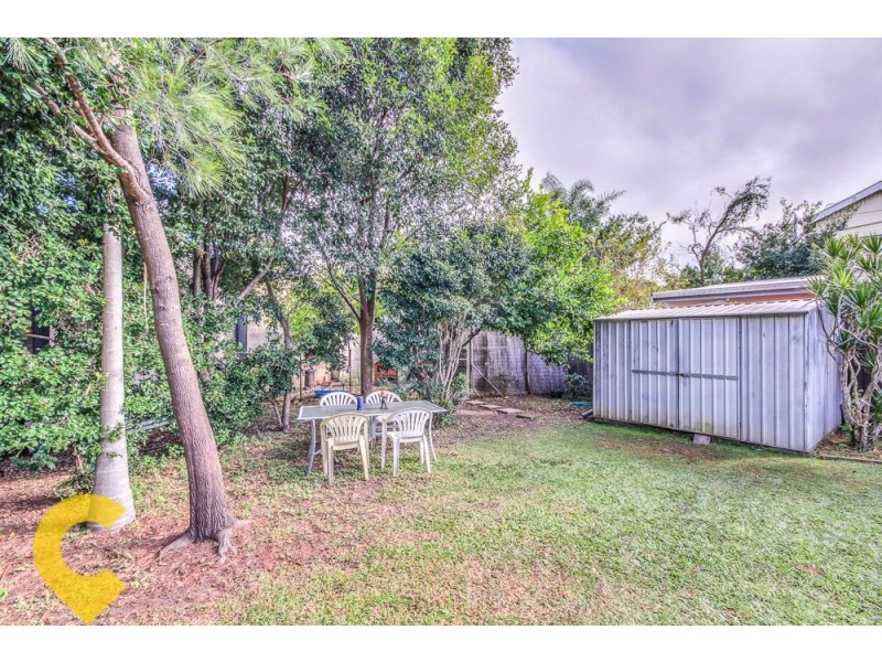 19 Clinton Street, Coopers Plains QLD 4108