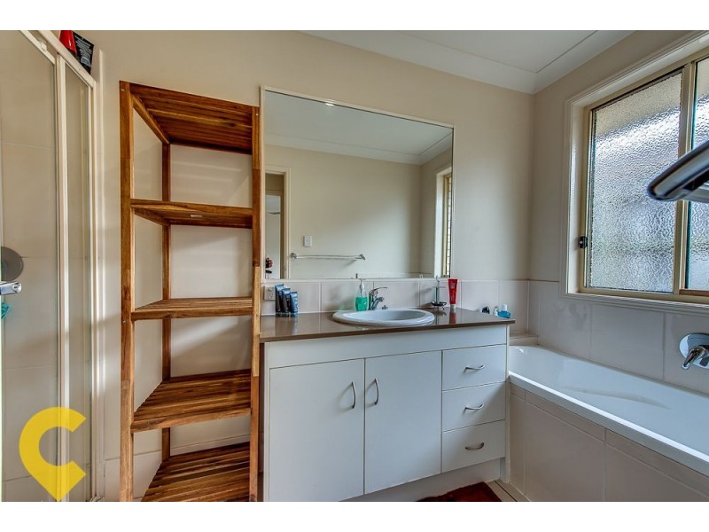 5 Gerbera Place, Regents Park QLD 4118