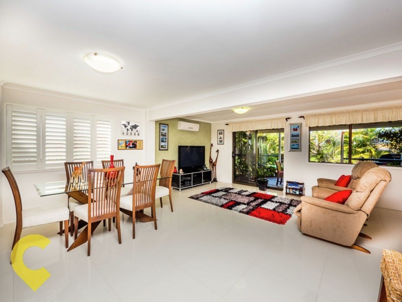 8 Willoughby Crescent, Springwood QLD 4127
