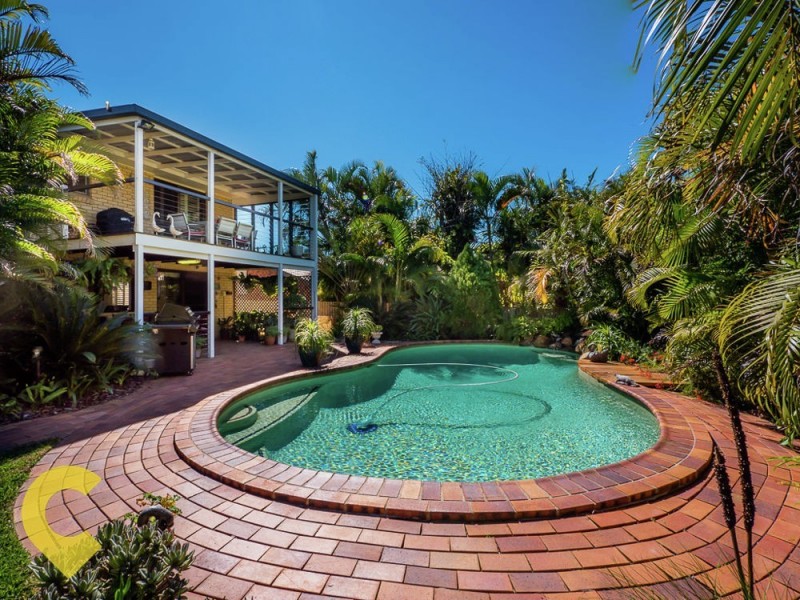 8 Willoughby Crescent, Springwood QLD 4127