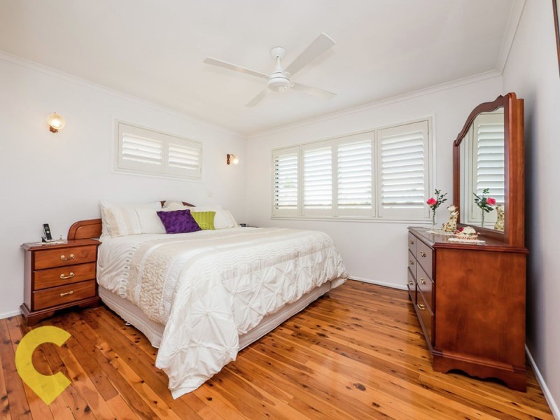 8 Willoughby Crescent, Springwood QLD 4127