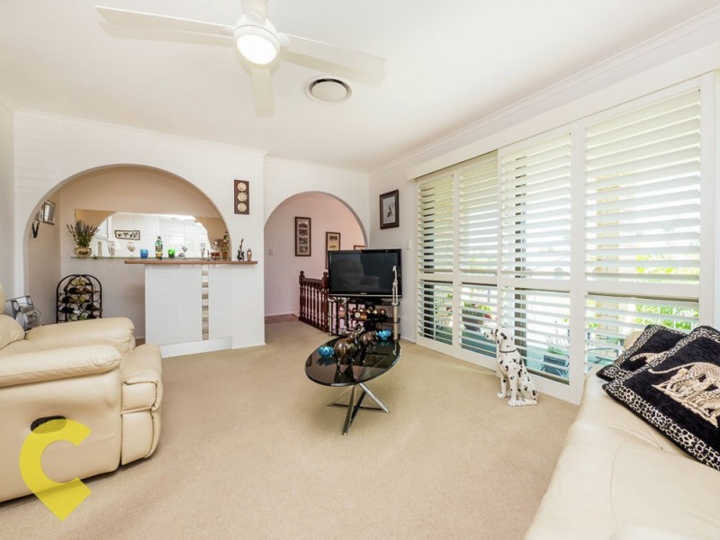 8 Willoughby Crescent, Springwood QLD 4127