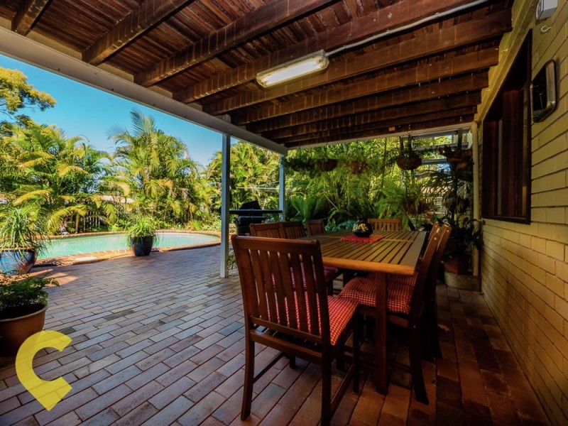 8 Willoughby Crescent, Springwood QLD 4127