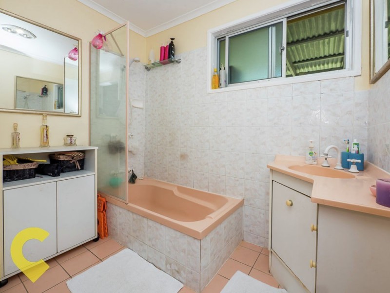 12 Alderbaran Drive, Kingston QLD 4114