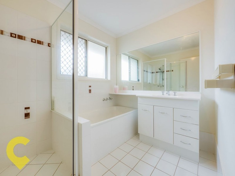 10 Emmaville Crescent, Ormeau QLD 4208