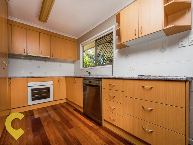 7 Rholanda Crescent, Springwood QLD 4127