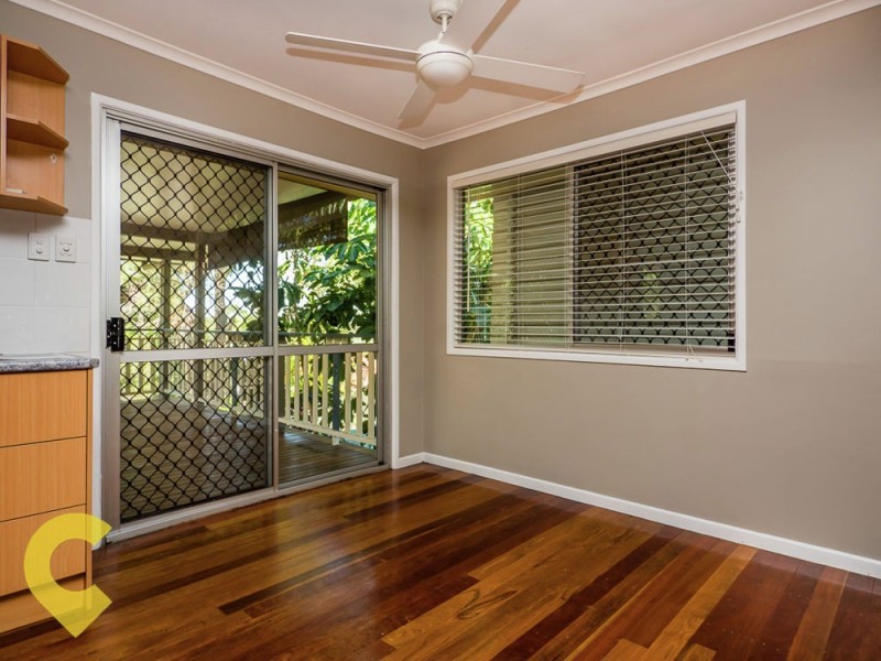 7 Rholanda Crescent, Springwood QLD 4127