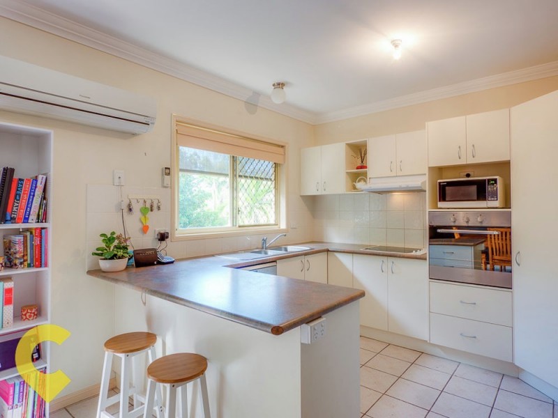 51 Grove Road, Edens Landing QLD 4207