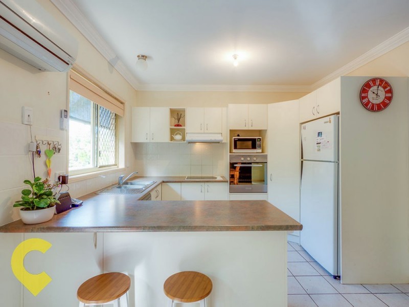 51 Grove Road, Edens Landing QLD 4207