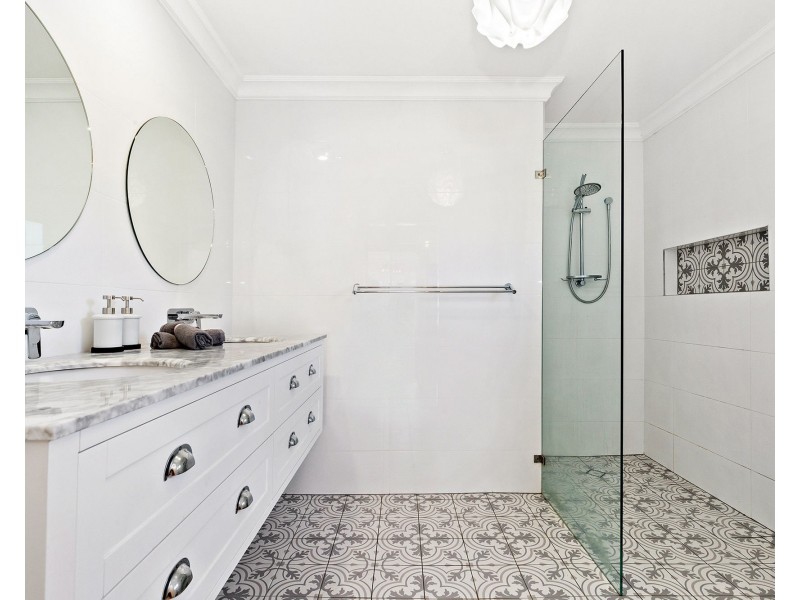 180 Dawson Road, Upper Mount Gravatt QLD 4122