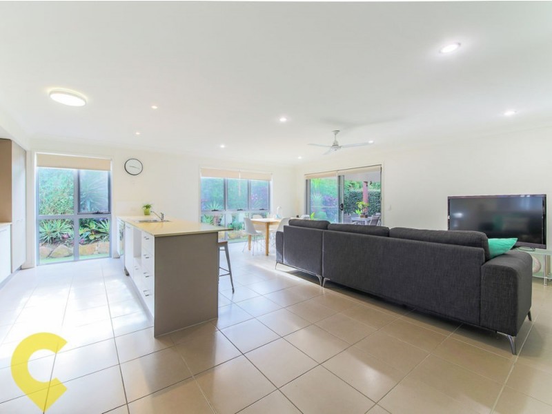 2 Brookside Circuit, Ormeau QLD 4208