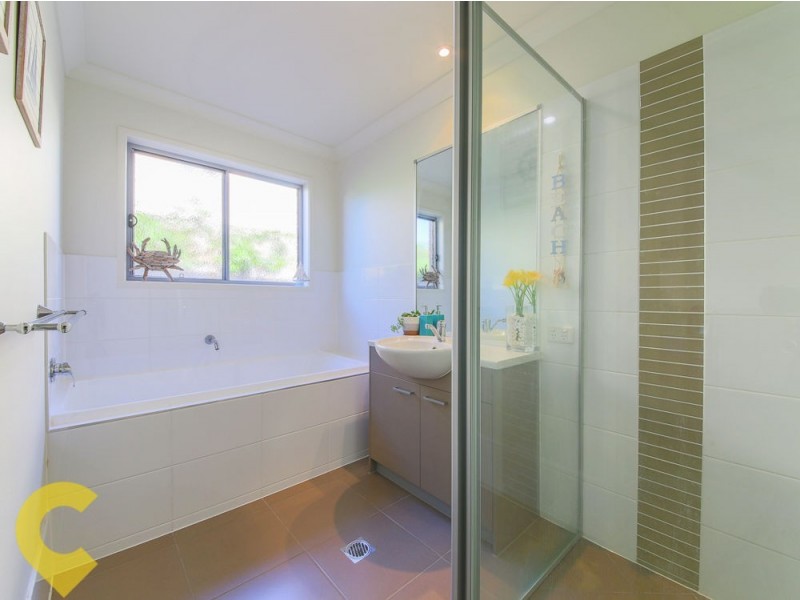 2 Brookside Circuit, Ormeau QLD 4208