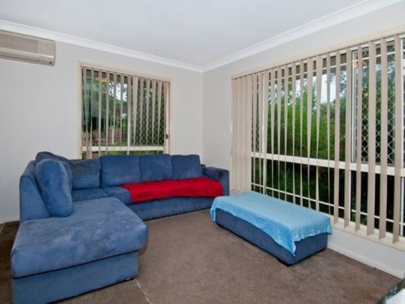 49 Chatfield St, Edens Landing QLD 4207