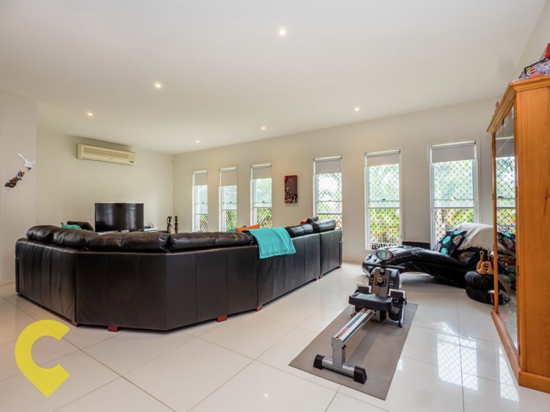 3 Paisley Court, Mount Warren Park QLD 4207