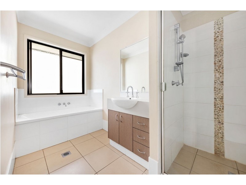 15 Kilkivan Parade, Waterford QLD 4133