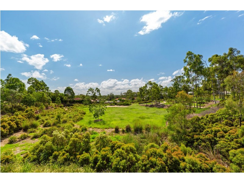 15 Kilkivan Parade, Waterford QLD 4133