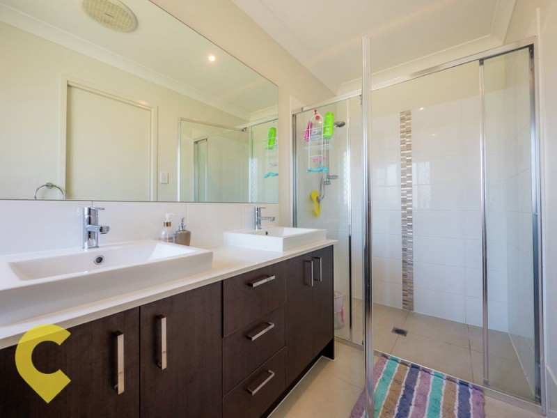 18 Ridgecrest Drive, Jimboomba QLD 4280