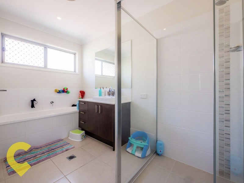 18 Ridgecrest Drive, Jimboomba QLD 4280