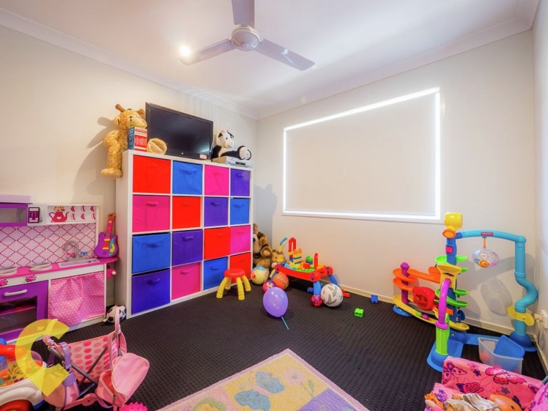 18 Ridgecrest Drive, Jimboomba QLD 4280