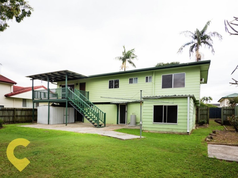 4 Woody Avenue, Kingston QLD 4114