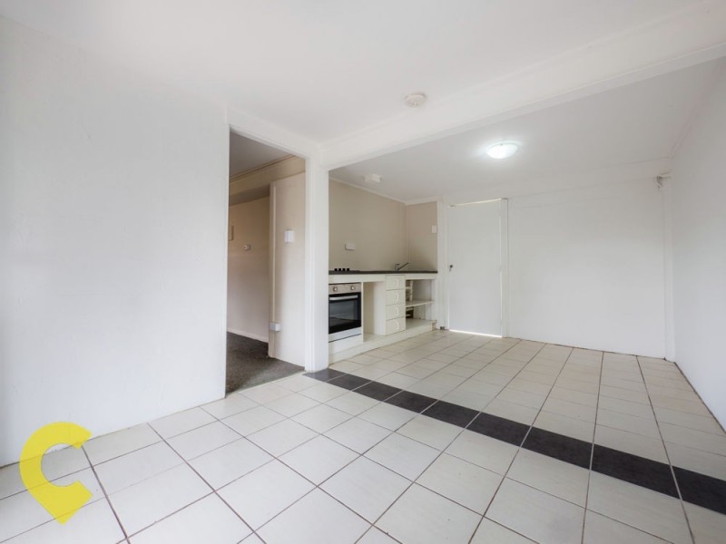 4 Woody Avenue, Kingston QLD 4114