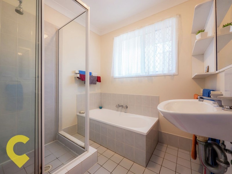 11 Lamberth Road, Regents Park QLD 4118
