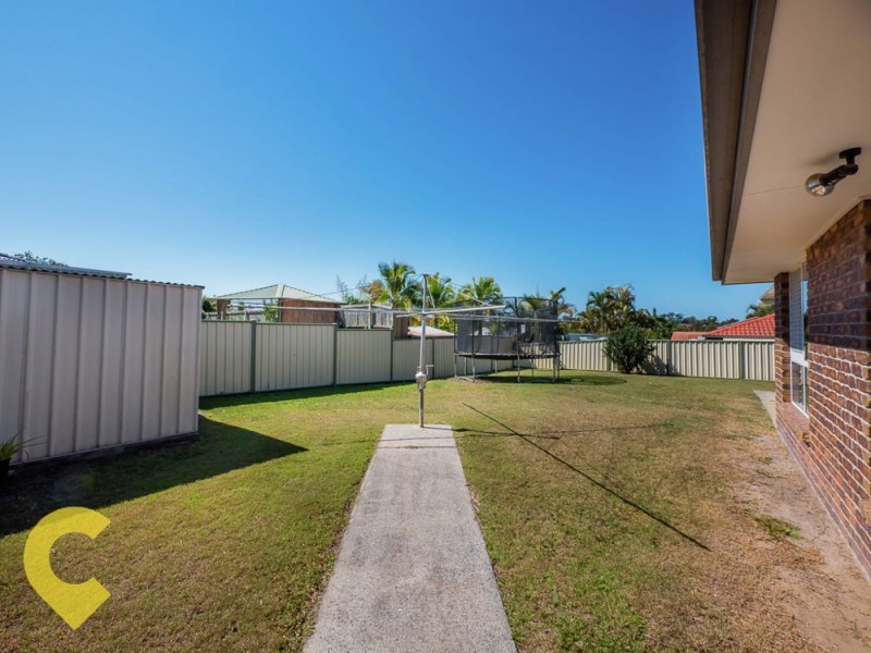 11 Lamberth Road, Regents Park QLD 4118