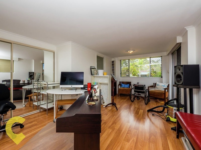 21 Springfield Crescent, Daisy Hill QLD 4127