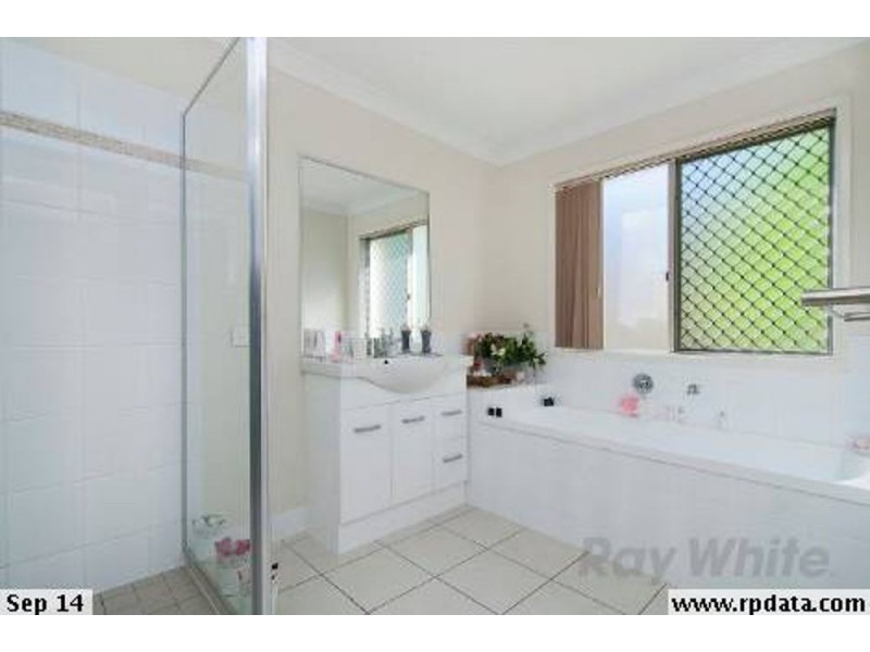 2 Eyre Street, Woodridge QLD 4114