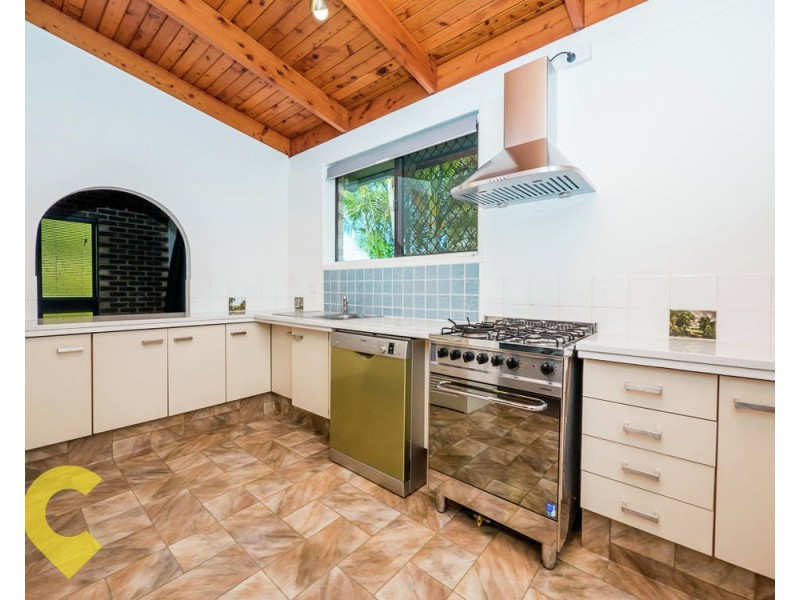 6 Luscombe St, Runcorn QLD 4113