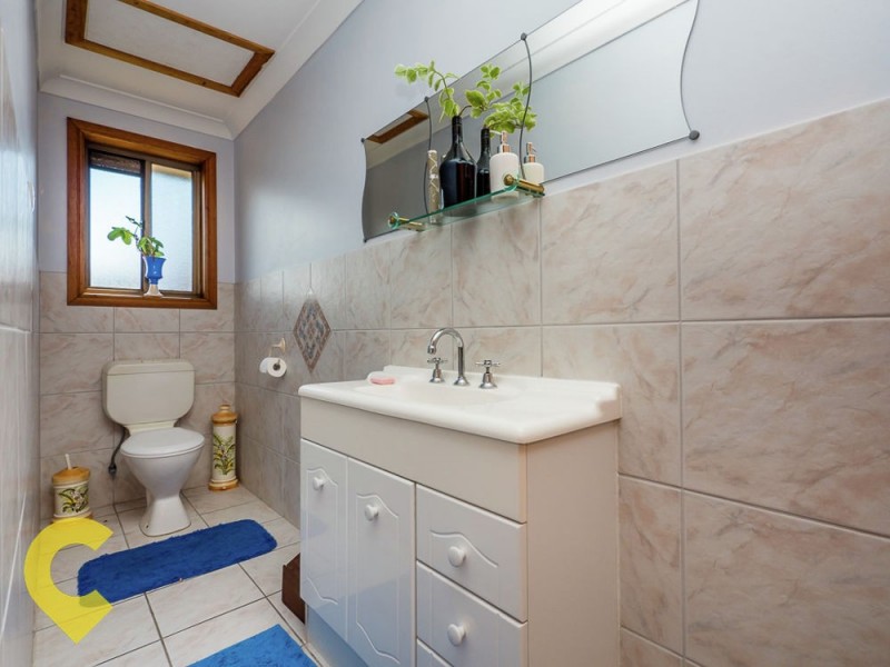140 Barbaralla Drive, Springwood QLD 4127