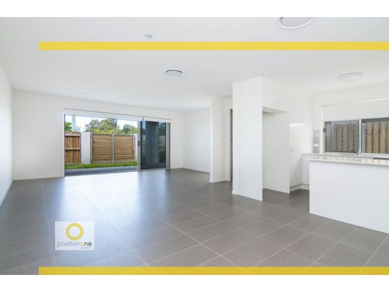 8 La Savina, Coombabah QLD 4216