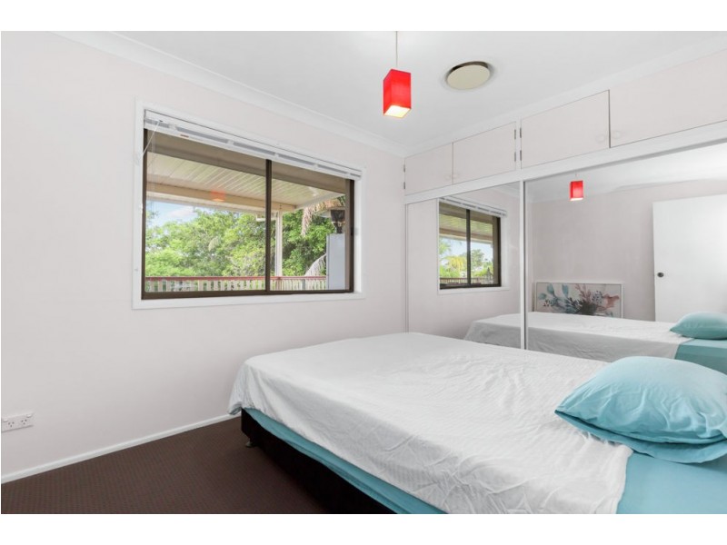 23 Hill Park Crescent, Rochedale South QLD 4123