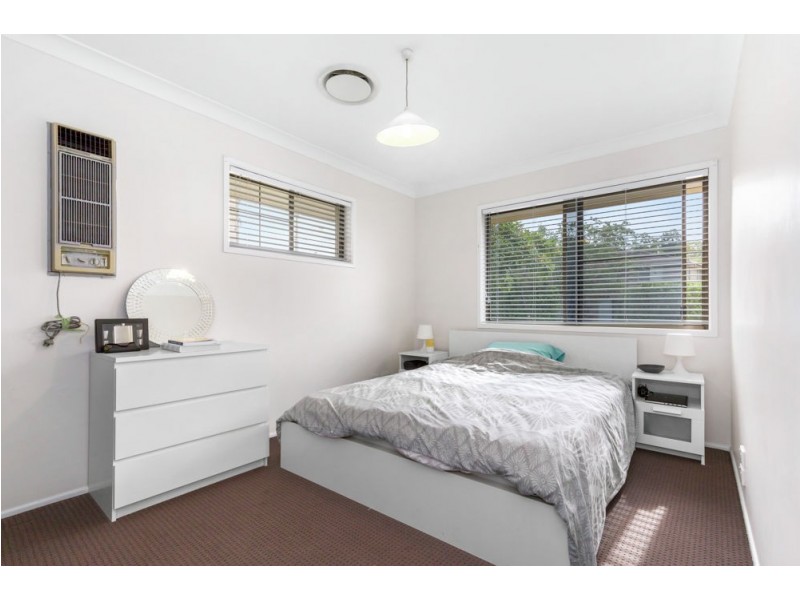 23 Hill Park Crescent, Rochedale South QLD 4123