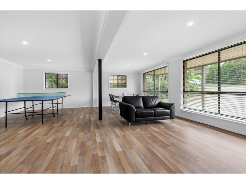 23 Hill Park Crescent, Rochedale South QLD 4123