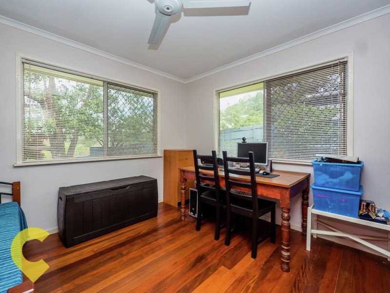 33 Queens Road, Slacks Creek QLD 4127